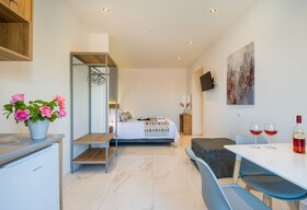Linda Apartments