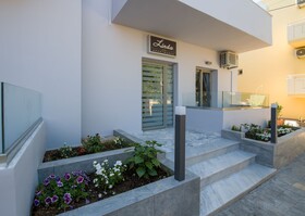 Linda Apartments