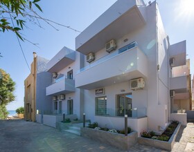 Linda Apartments