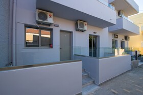 Linda Apartments