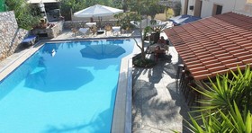 Lola's Hotel