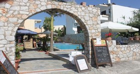 Lola's Hotel