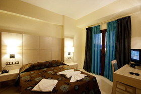 Theros Hotel