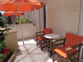 Bueno Hotel Apartments