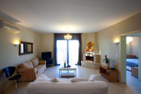 La Stella Suites