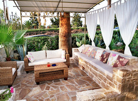 La Stella Suites