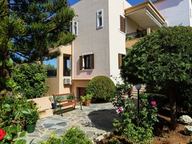 Eleonas Apartments by Belvilla by OYO