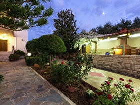 Eleonas Apartments by Belvilla by OYO