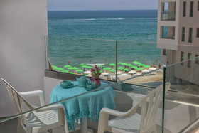 Aloe Apartments & Studios