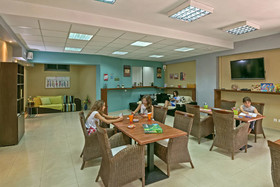 Aloe Apartments & Studios