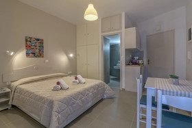 Aloe Apartments & Studios