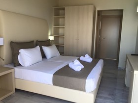 Archipelagos Hotel