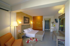 Atlantis Beach Hotel & Spa