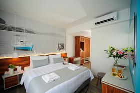 Atrium Ambiance Hotel