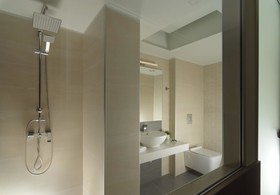 Melrose Hotel