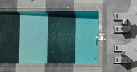 Melrose Hotel