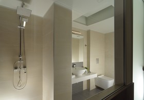 Melrose Hotel