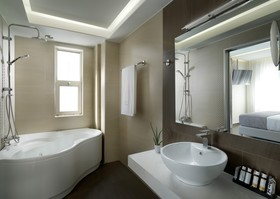 Melrose Hotel