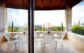 disCrete Villa Loutra
