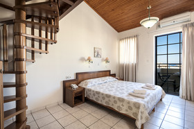 Elina Hotel Apartments