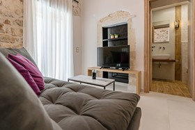 Erotokritos City Luxury Suites