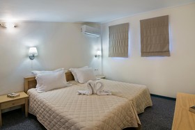 Pearl Seabreeze Suites
