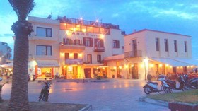 Faros Rooms & Suites