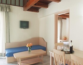 Jo An Beach Hotel