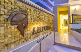 Leonidas Studios & Apartments