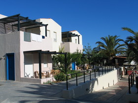 Leoniki Residence