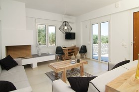 Loutra Villas