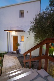 Loutra Villas