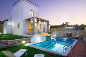Loutra Villas