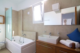 Loutra Villas
