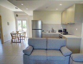 Lyrids Apartments