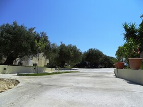 Lyrids Apartments