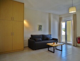 Lyrids Apartments