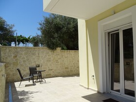 Lyrids Apartments