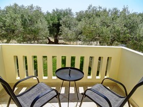 Lyrids Apartments