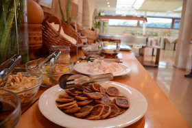 Macaris Suites & Spa