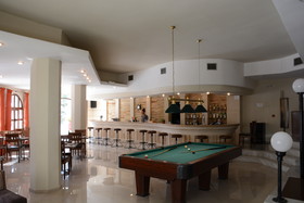 Macaris Suites & Spa