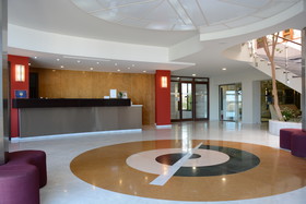 Macaris Suites & Spa