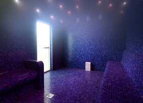 Macaris Suites & Spa