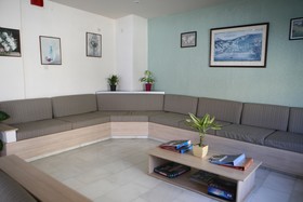 Marilyn Apartments