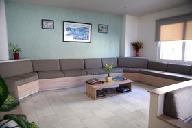 Marilyn Apartments
