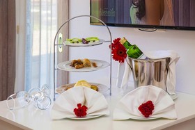 Minos ApartHotel