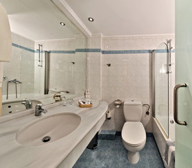 Minos Hotel