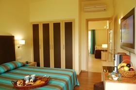 Minos Mare Royal