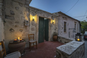 Moundros 1620 Venetian Residence