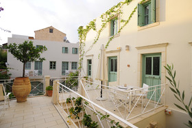 Mythos Suites Hotel